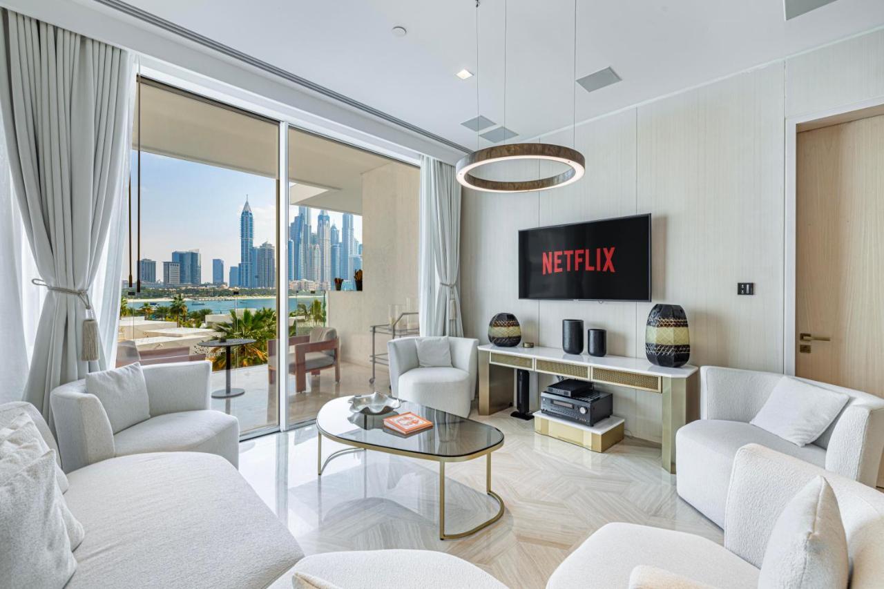 Daniels Sea View 2br In Five The Palm Jumeirah Apartment *