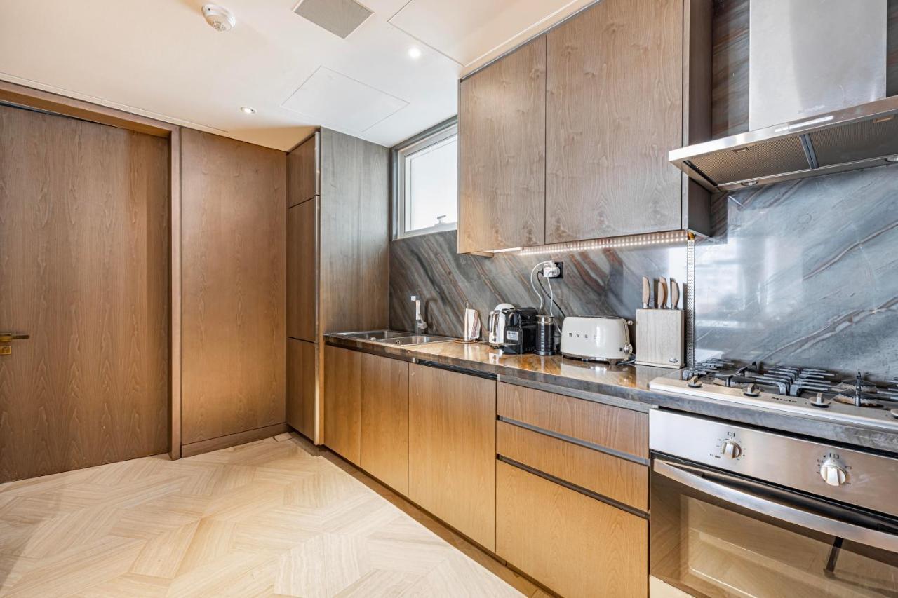 Apartment Daniels Sea View 2br In Five The Palm Jumeirah